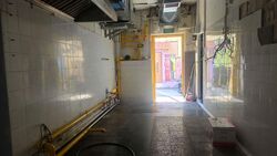 Berseh Food Centre (D8), Retail #596399101